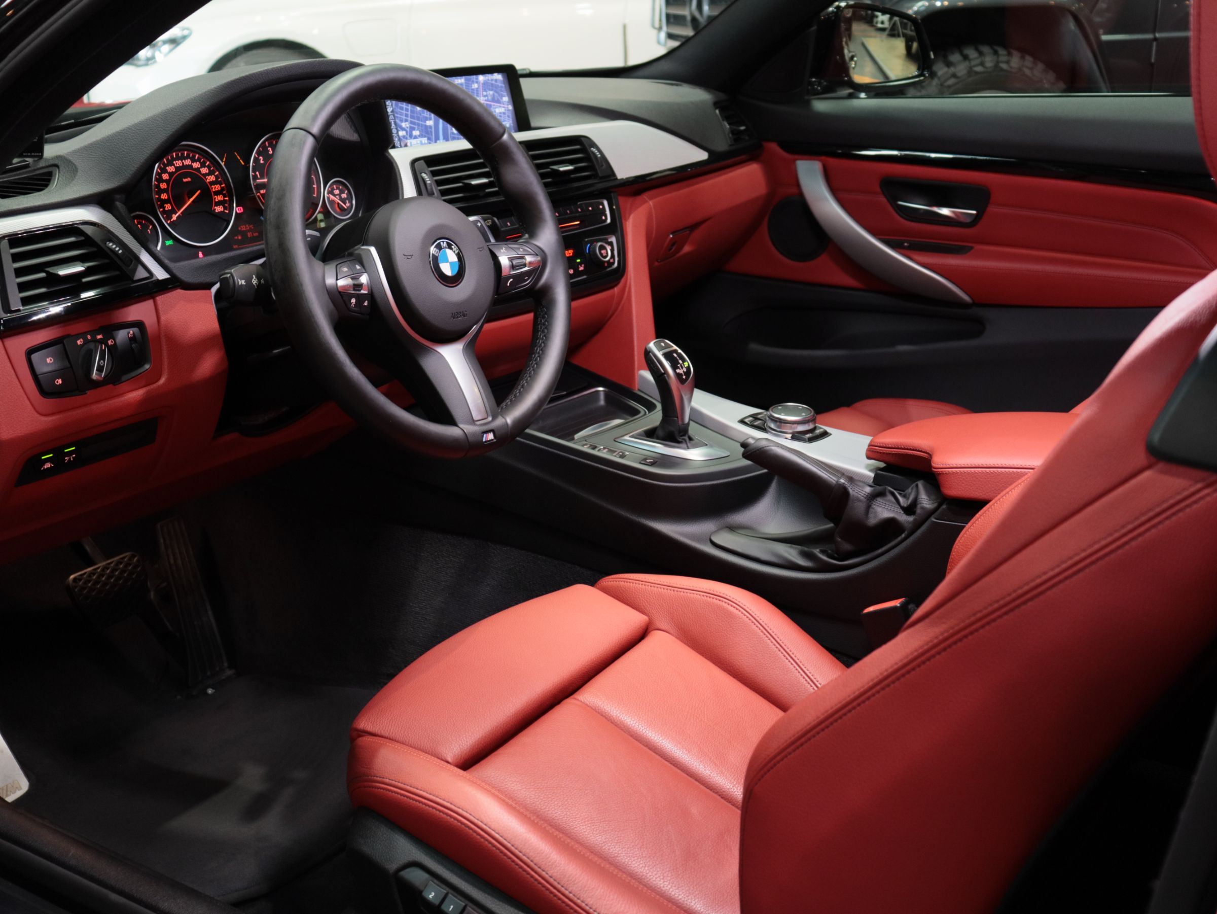 ＢＭＷ　４３５ｉクーペ　Ｍスポーツ　