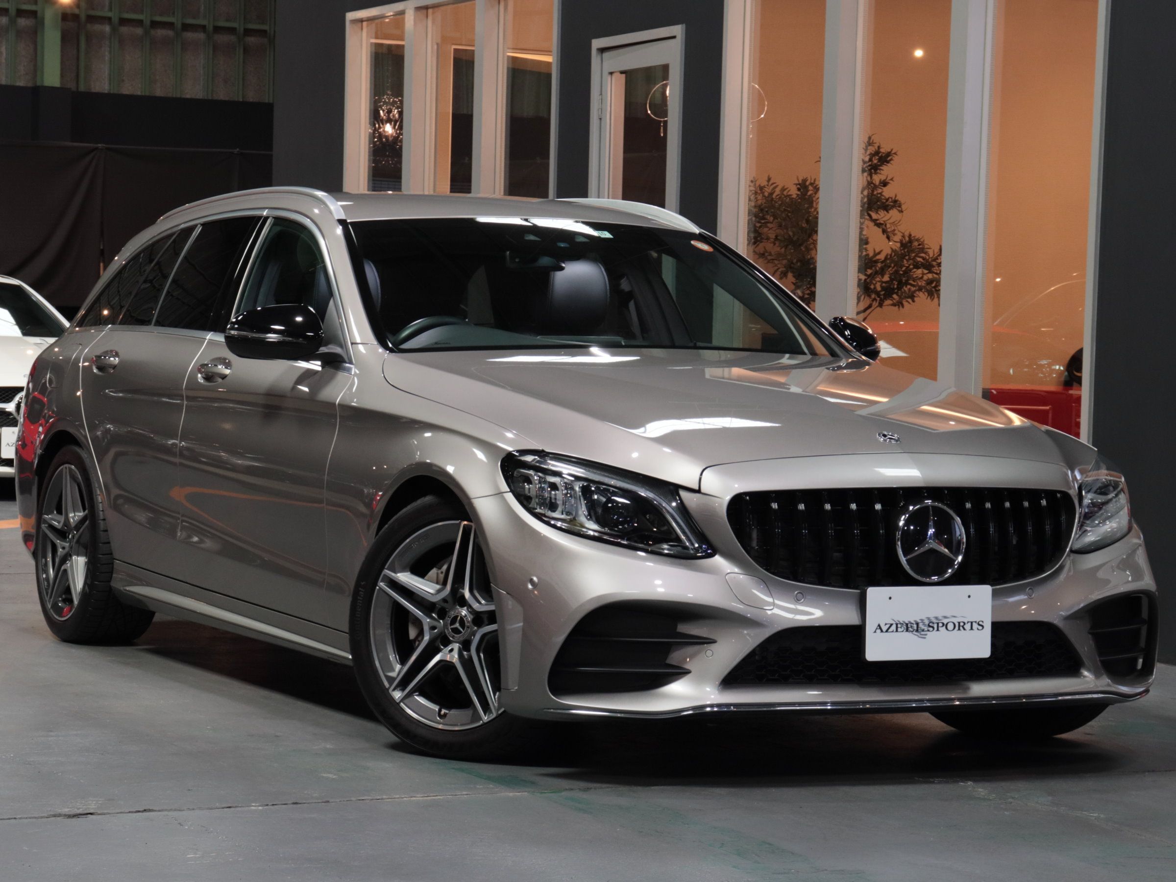 メルセデスベンツ　Ｃ２００ステーションワゴン　アバンギャルド　ＡＭＧライン