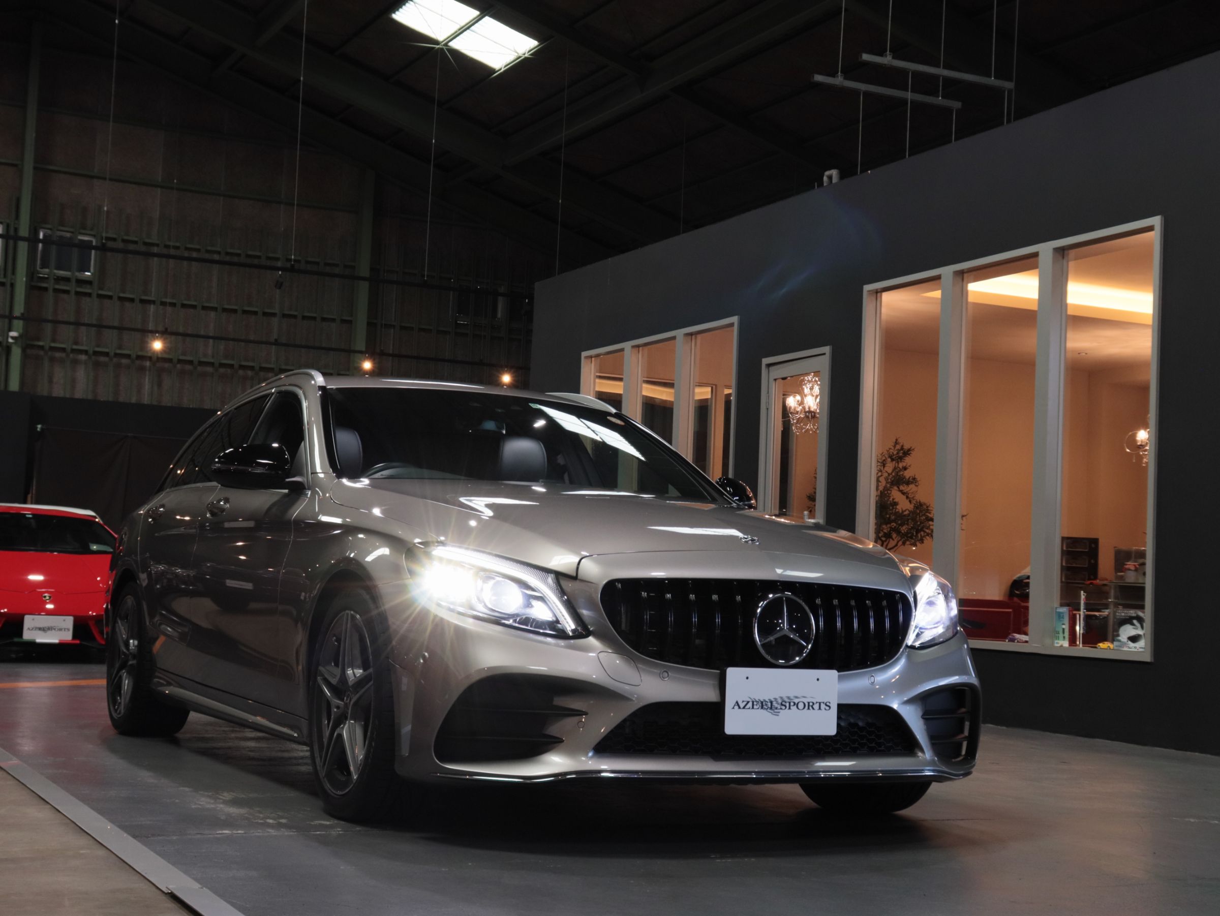 メルセデスベンツ　Ｃ２００ステーションワゴン　アバンギャルド　ＡＭＧライン