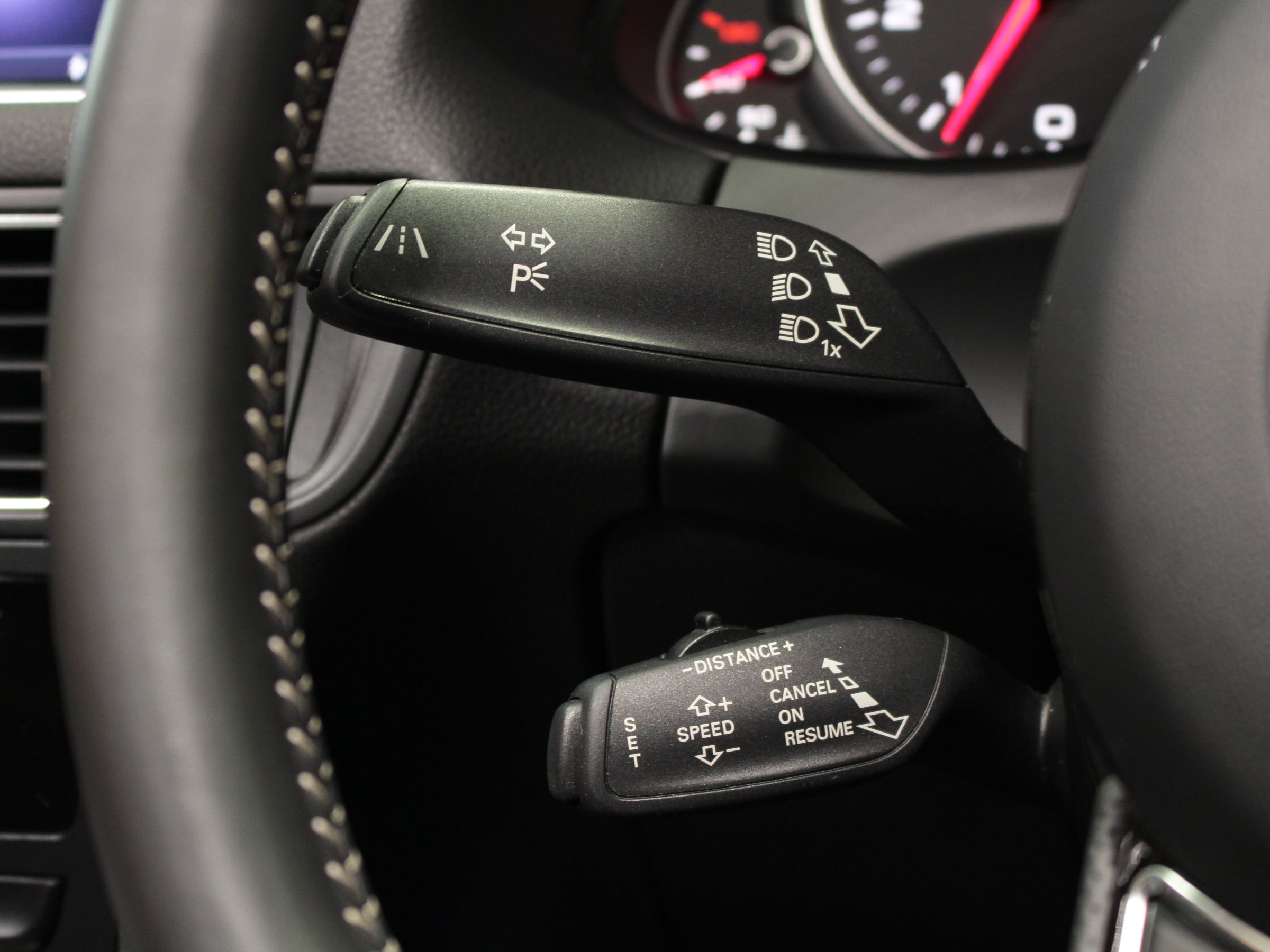 アウディ　Ｑ５　２．０ＴＦＳＩクワトロ　Ｓライン