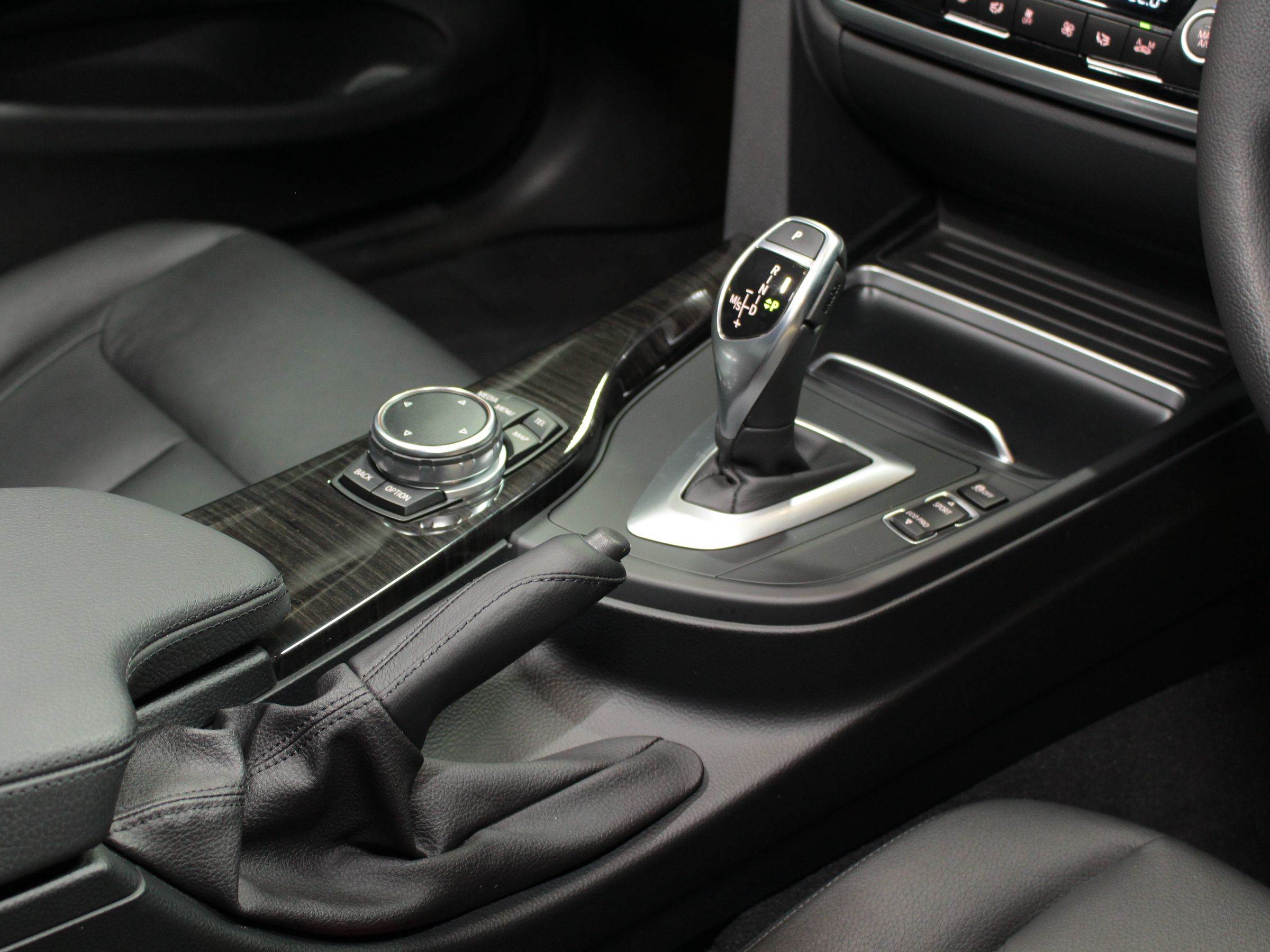 ＢＭＷ　４２０ｉクーペ　ラグジュアリー