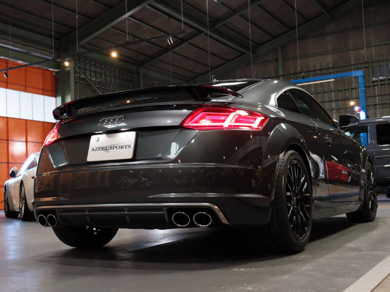 アウディ　ＴＴＳ　２．０ＴＦＳＩ　４ＷＤ　