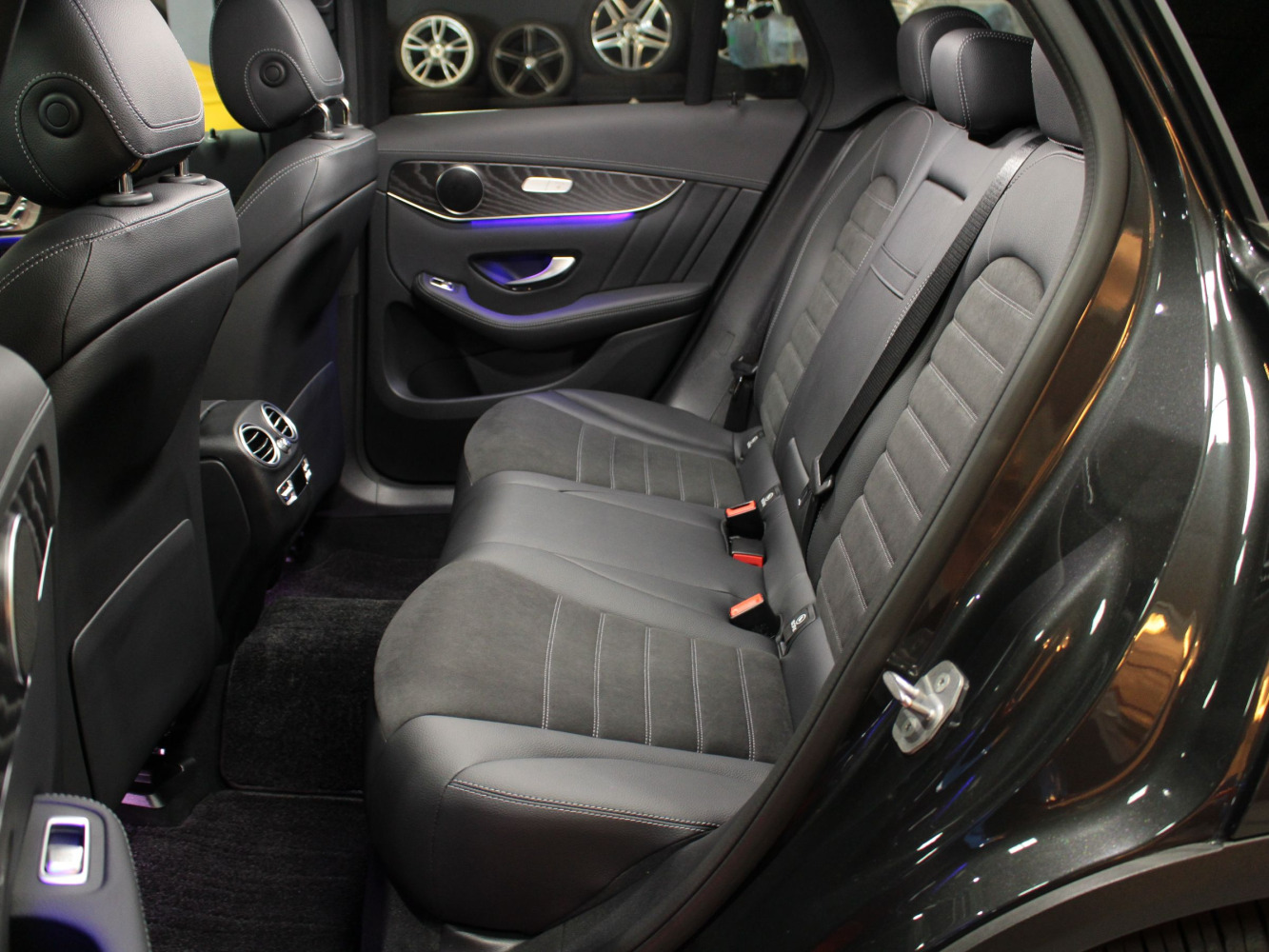 メルセデスベンツ　ＧＬＣ２２０ｄ　４マチック　ＡＭＧライン　