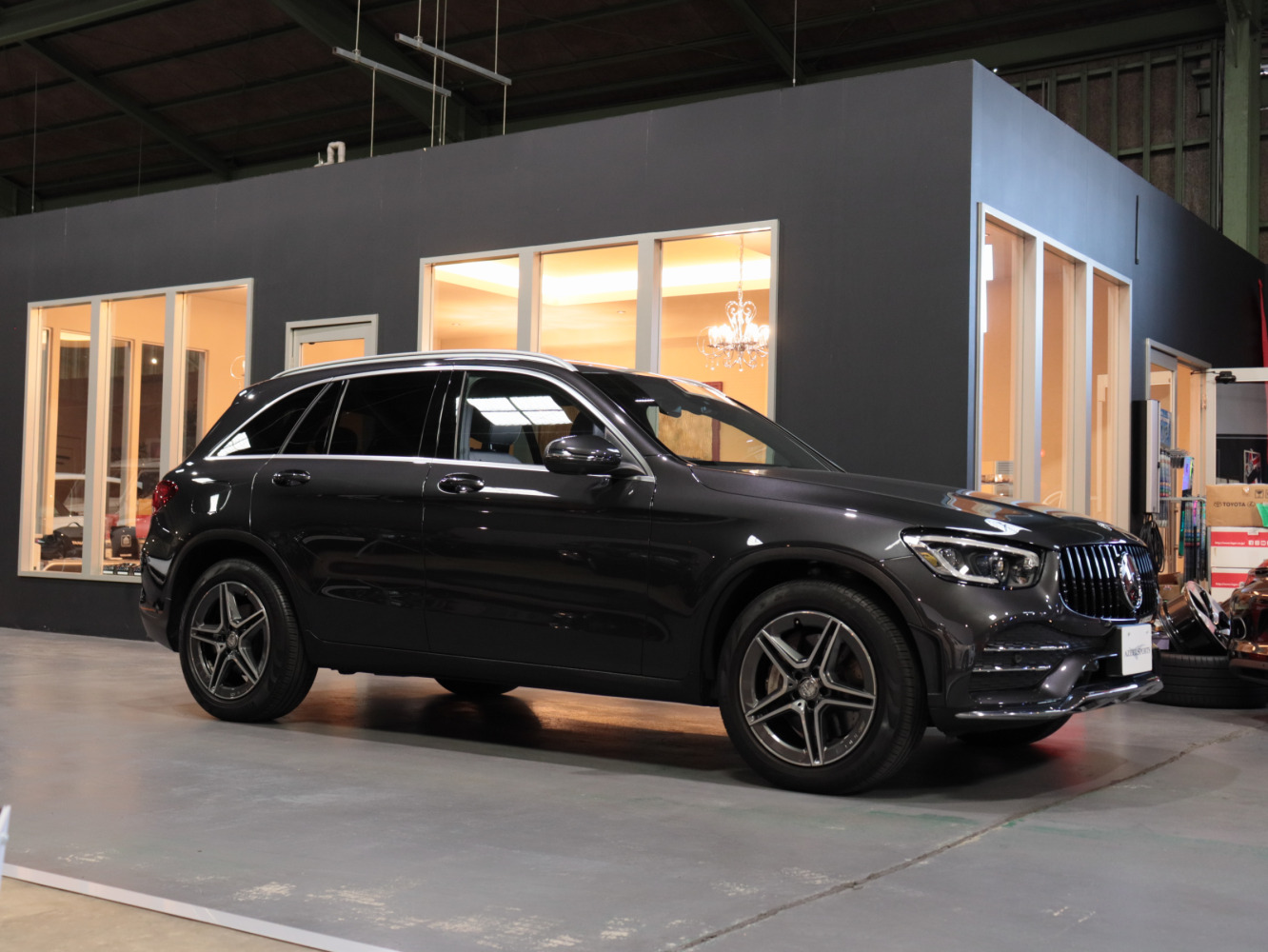 メルセデスベンツ　ＧＬＣ２２０ｄ　４マチック　ＡＭＧライン　