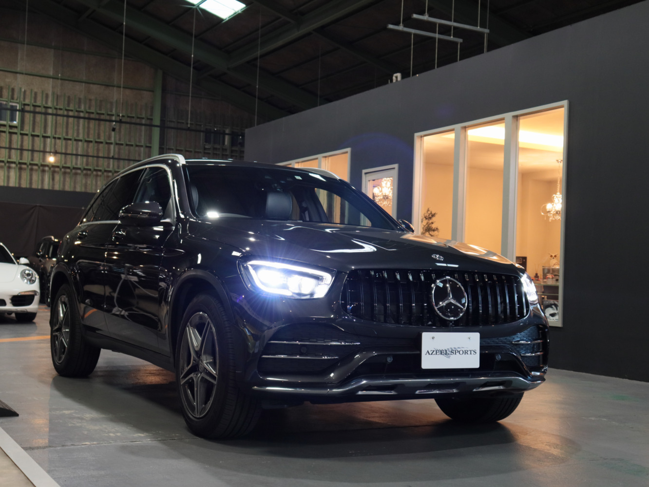 メルセデスベンツ　ＧＬＣ２２０ｄ　４マチック　ＡＭＧライン　