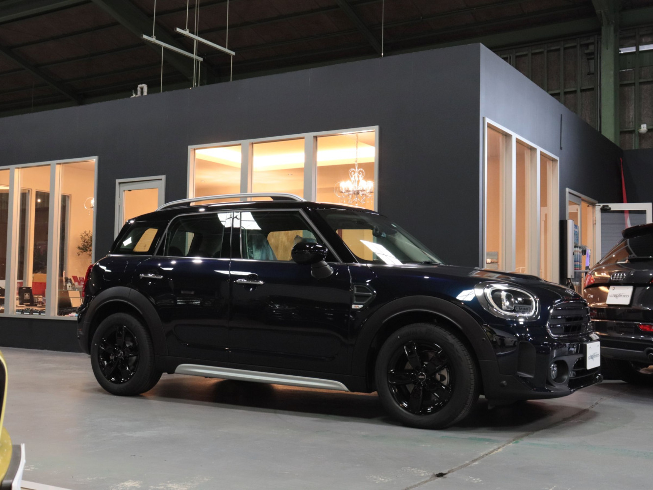 ＭＩＮＩ　クロスオーバー　クーパーＤ　ＣＬＡＳＳＩＣ