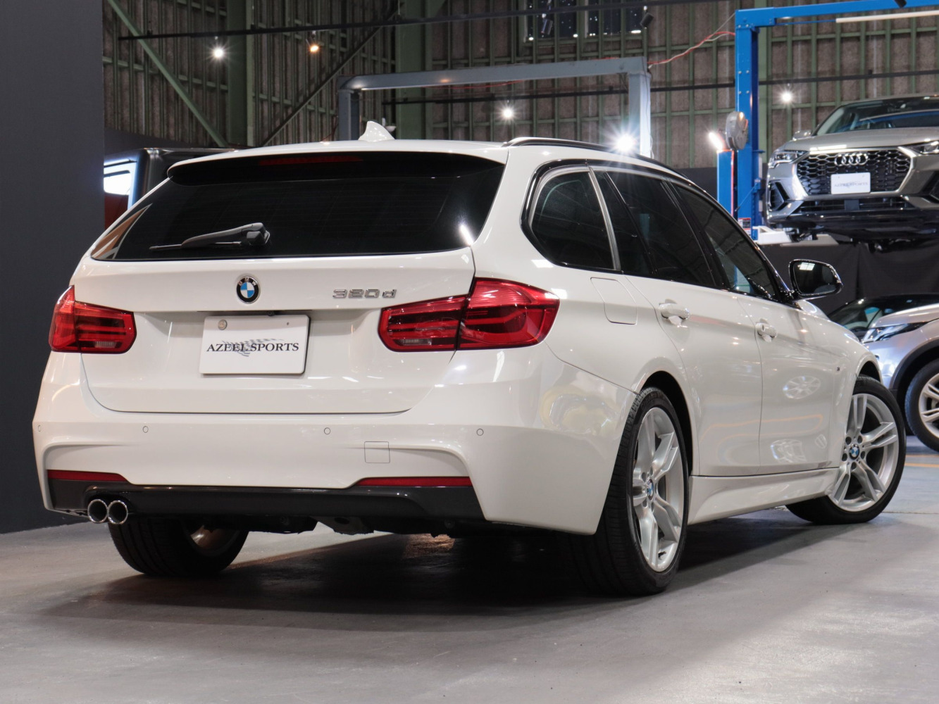 ＢＭＷ　３シリーズツーリング　３２０ｄ　Ｍスポーツ