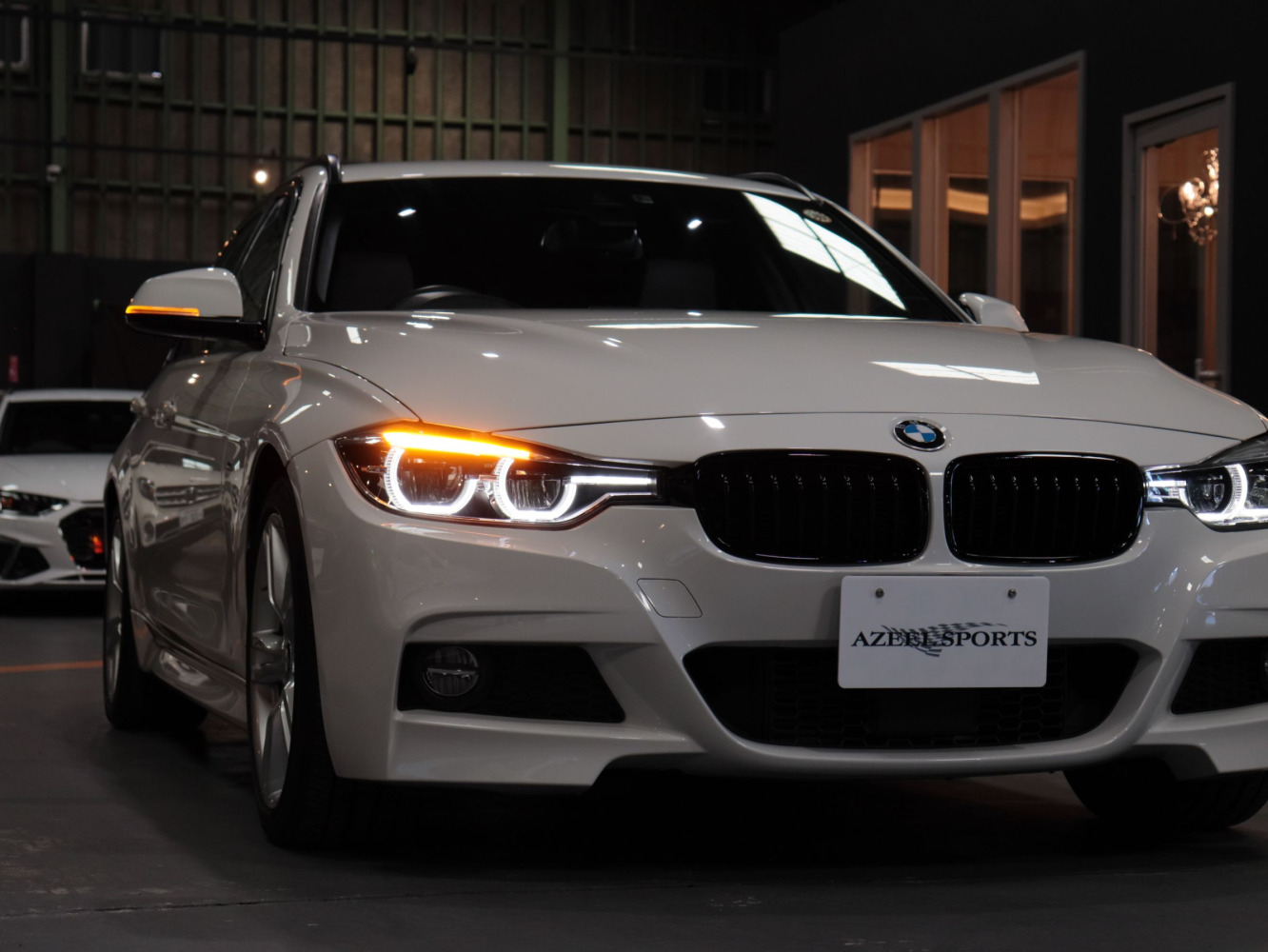 ＢＭＷ　３シリーズツーリング　３２０ｄ　Ｍスポーツ
