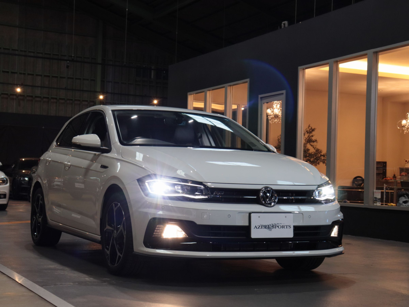 フォルクスワーゲン　ポロ　ＴＳＩ　Ｒライン