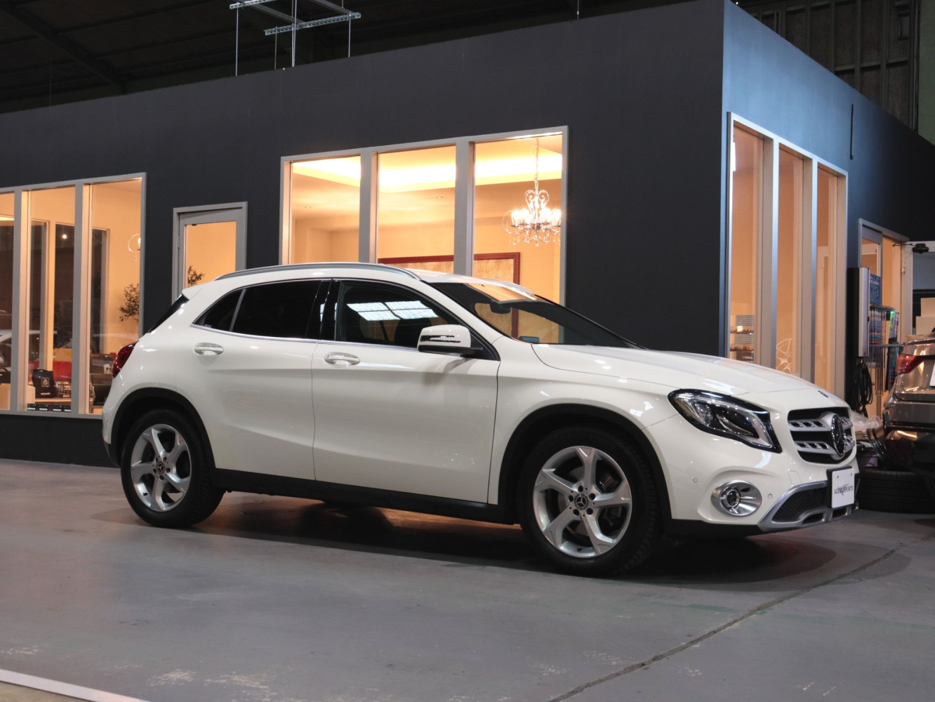 メルセデスベンツ　ＧＬＡ２２０　４マチック