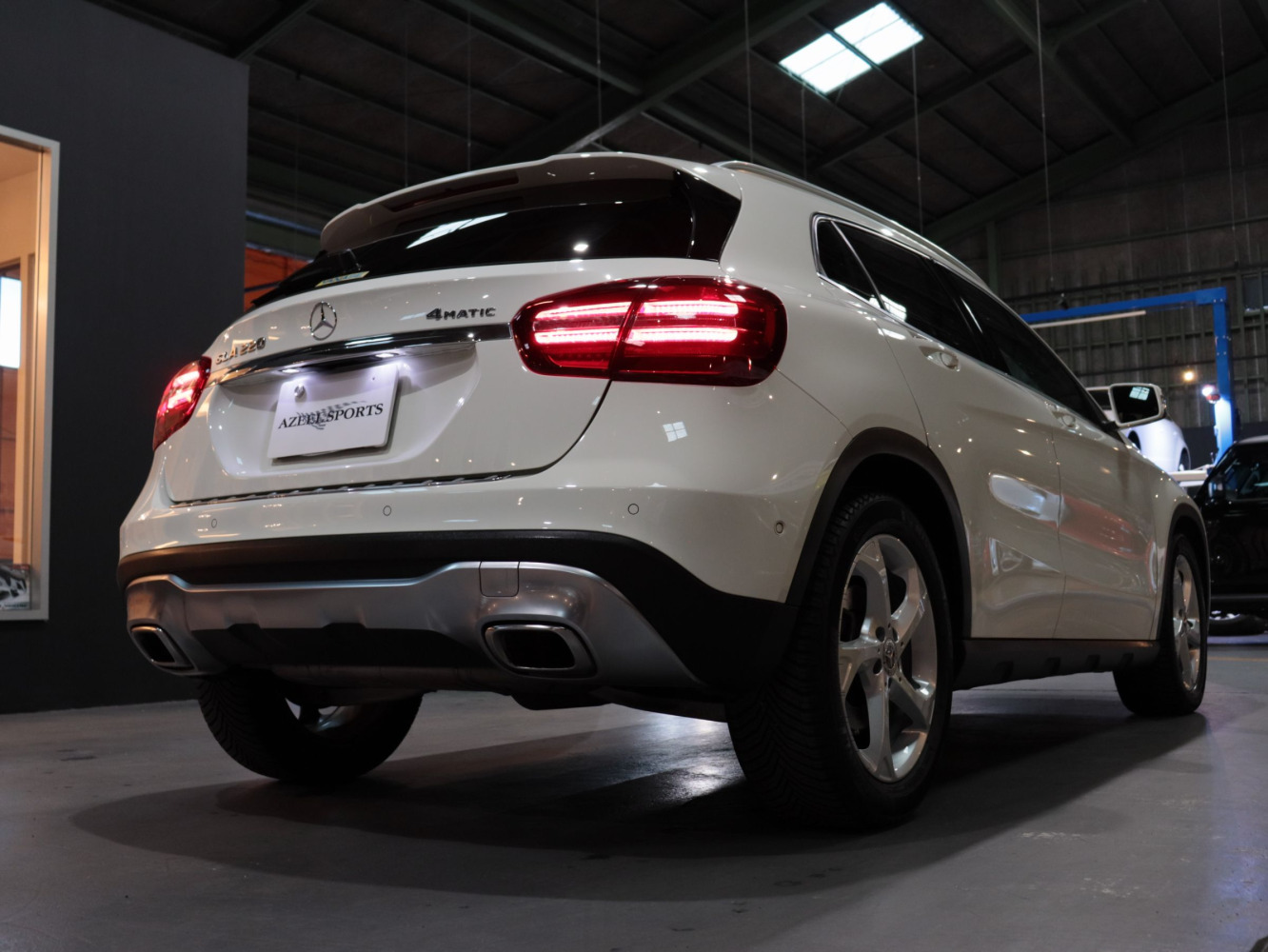 メルセデスベンツ　ＧＬＡ２２０　４マチック