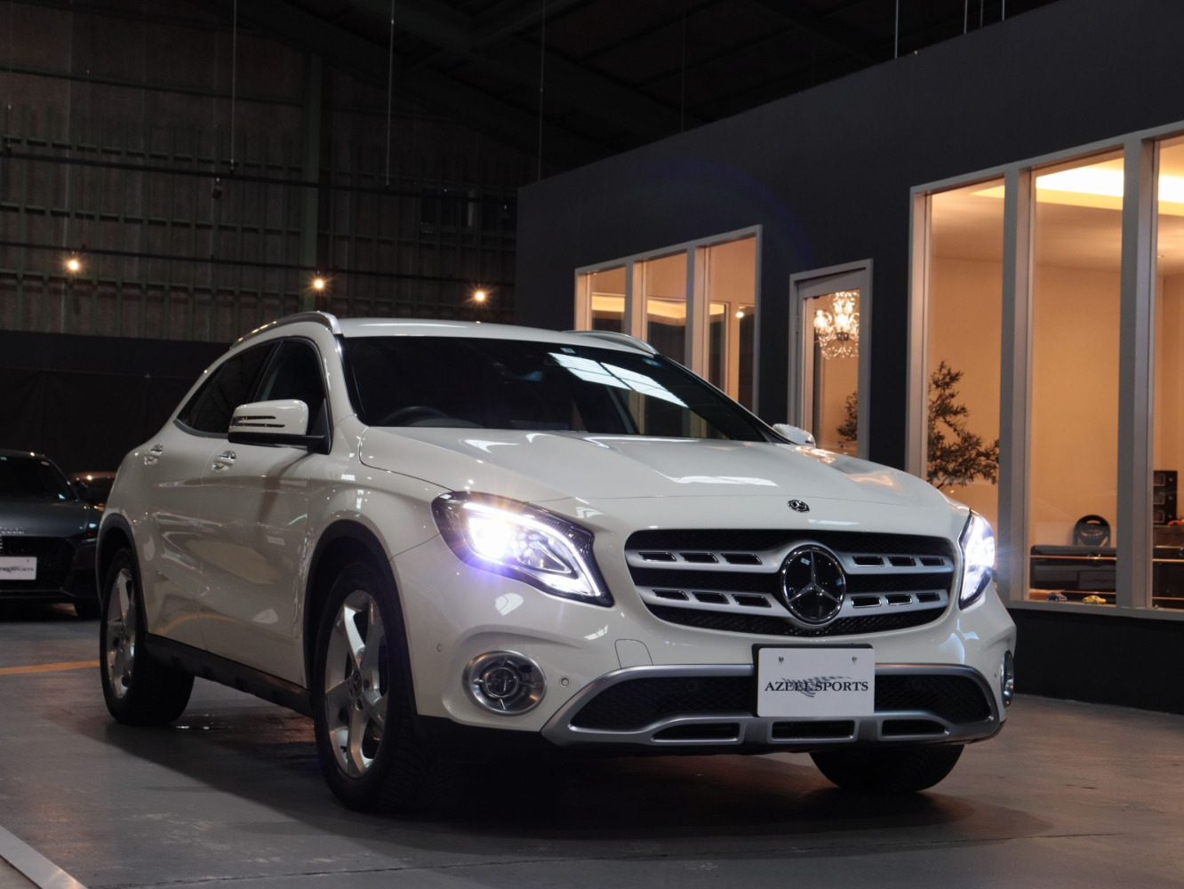 メルセデスベンツ　ＧＬＡ２２０　４マチック
