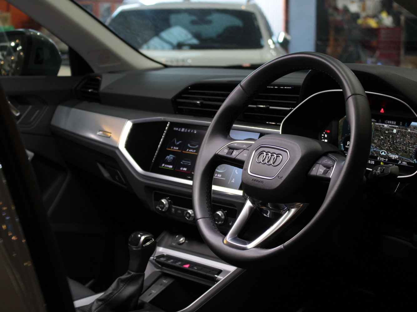 アウディ　Ｑ３スポーツバック　３５ＴＦＳＩ