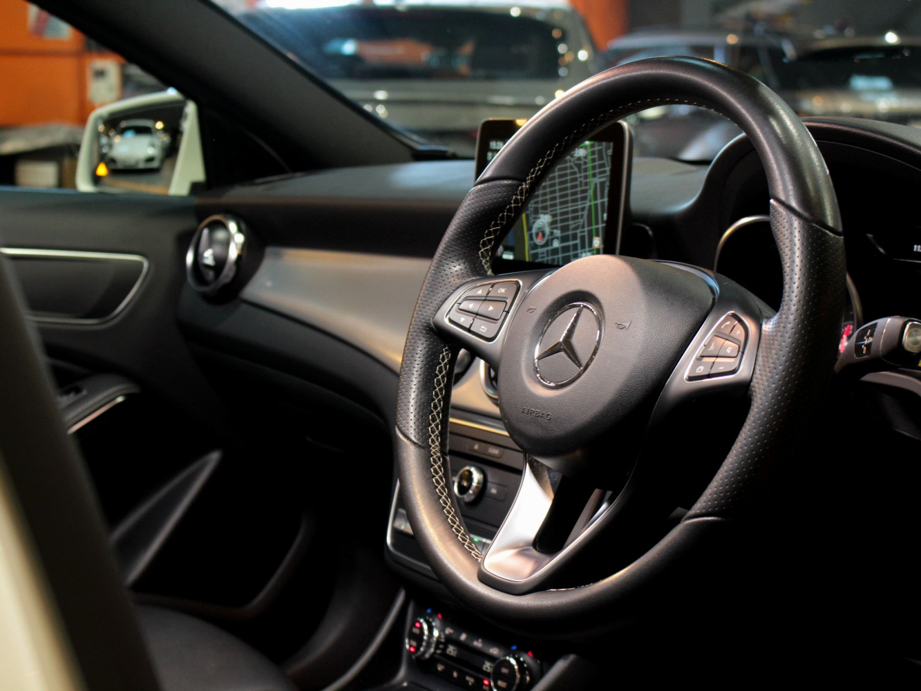 メルセデスベンツ　ＧＬＡ２２０　４マチック