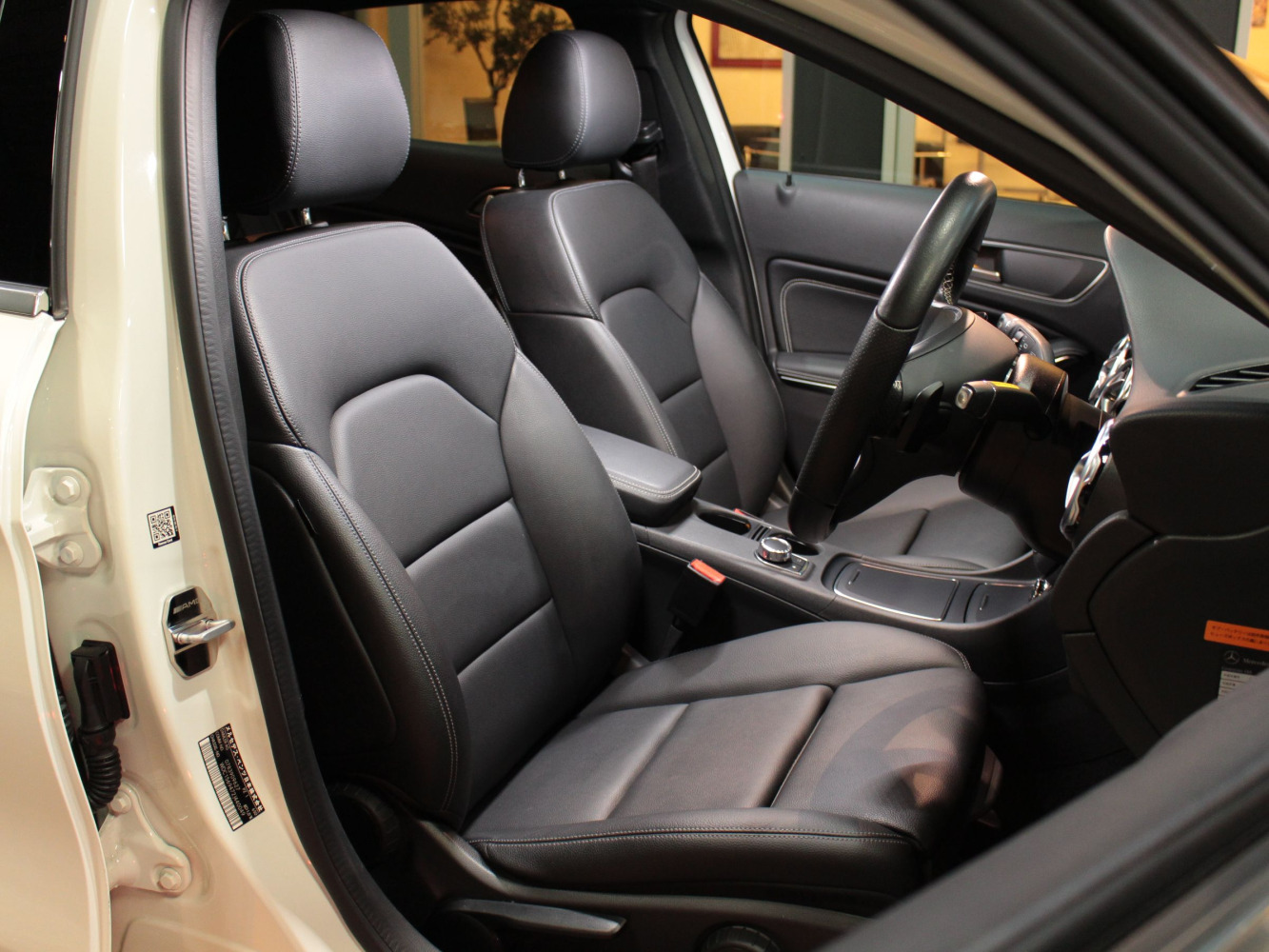 メルセデスベンツ　ＧＬＡ２２０　４マチック
