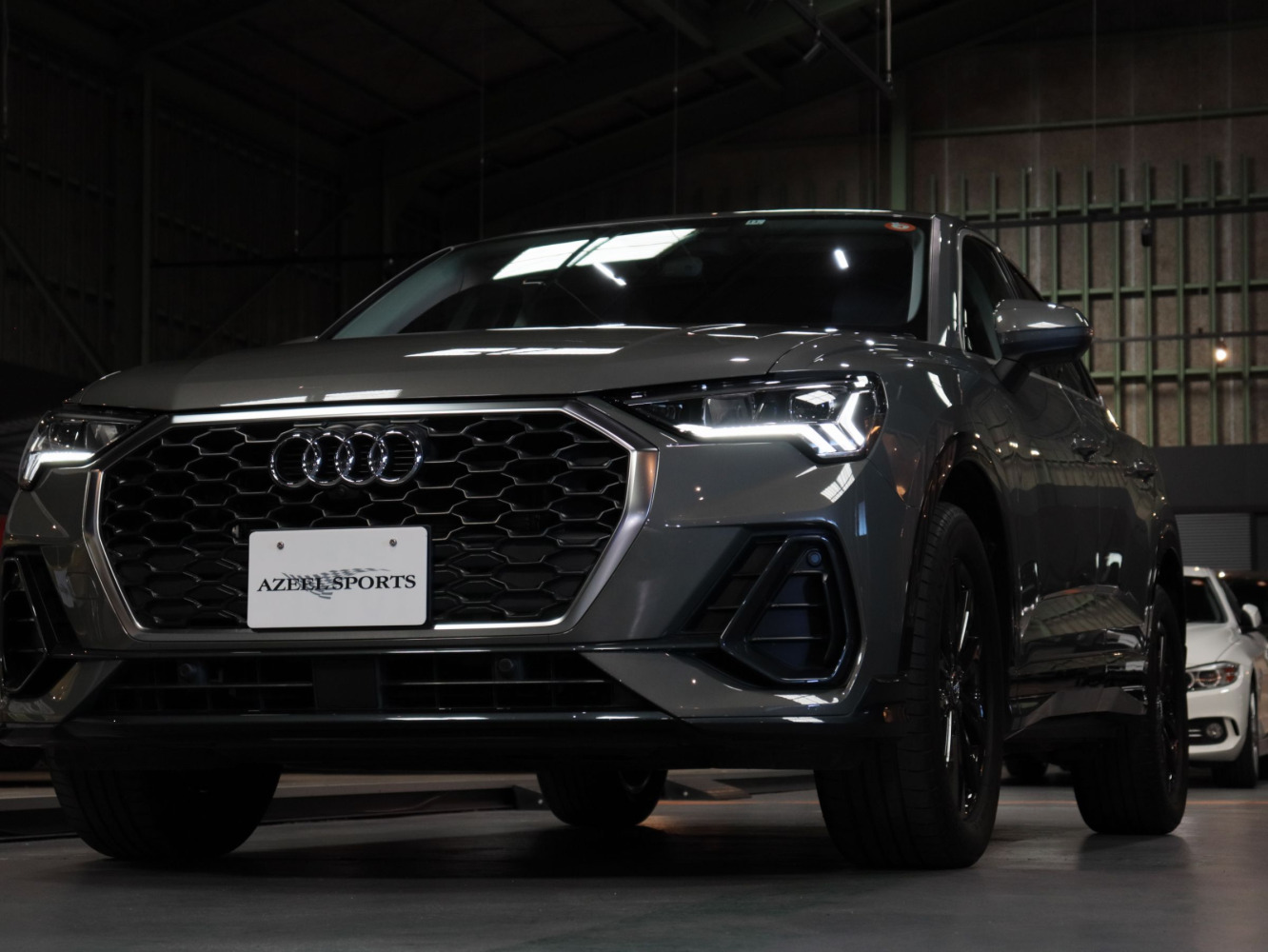 アウディ　Ｑ３スポーツバック　３５ＴＦＳＩ