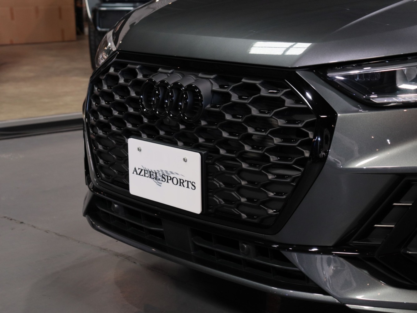 アウディ　Ｑ３スポーツバック　３５ＴＦＳＩ　Ｓライン　