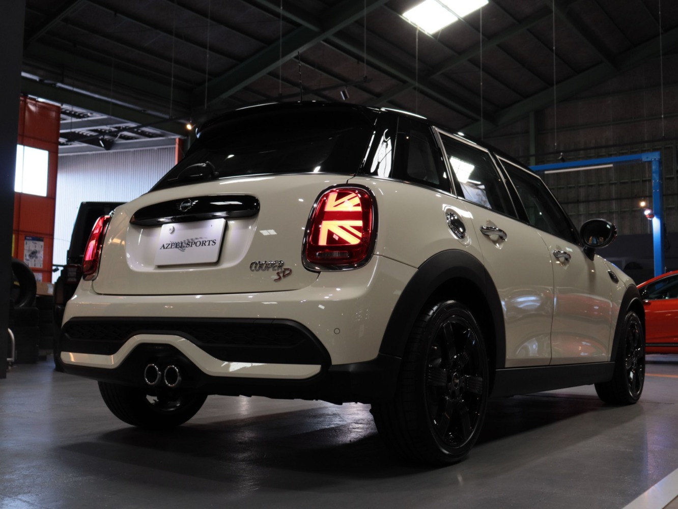 ＭＩＮＩ　クーパーＳD　５ドア　クラシックトリム