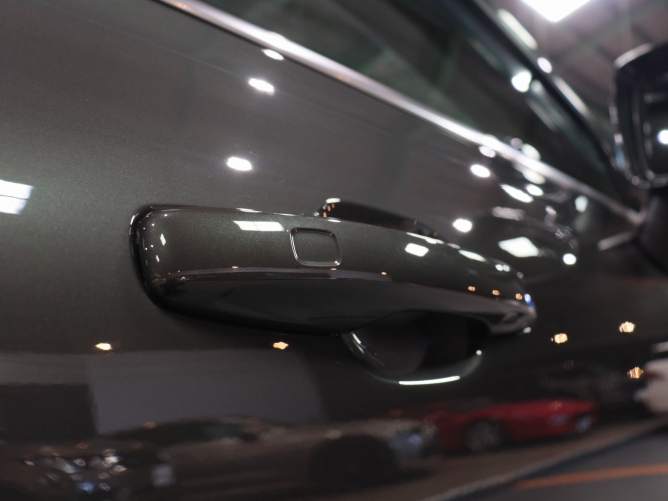ボルボ　ＸＣ６０　D４　モメンタム　４ＷＤ　