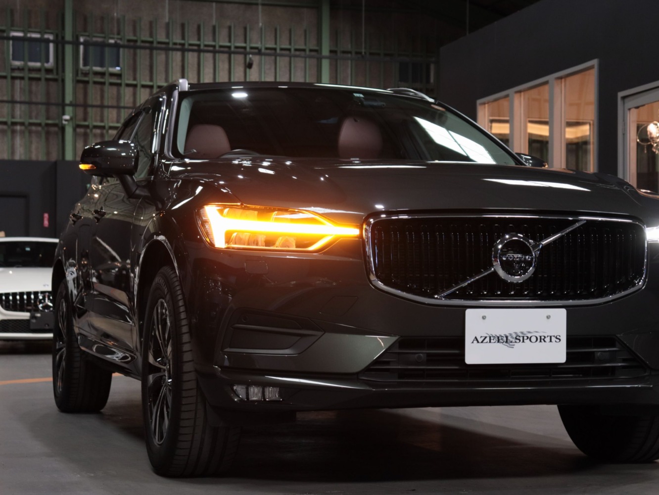 ボルボ　ＸＣ６０　D４　モメンタム　４ＷＤ　