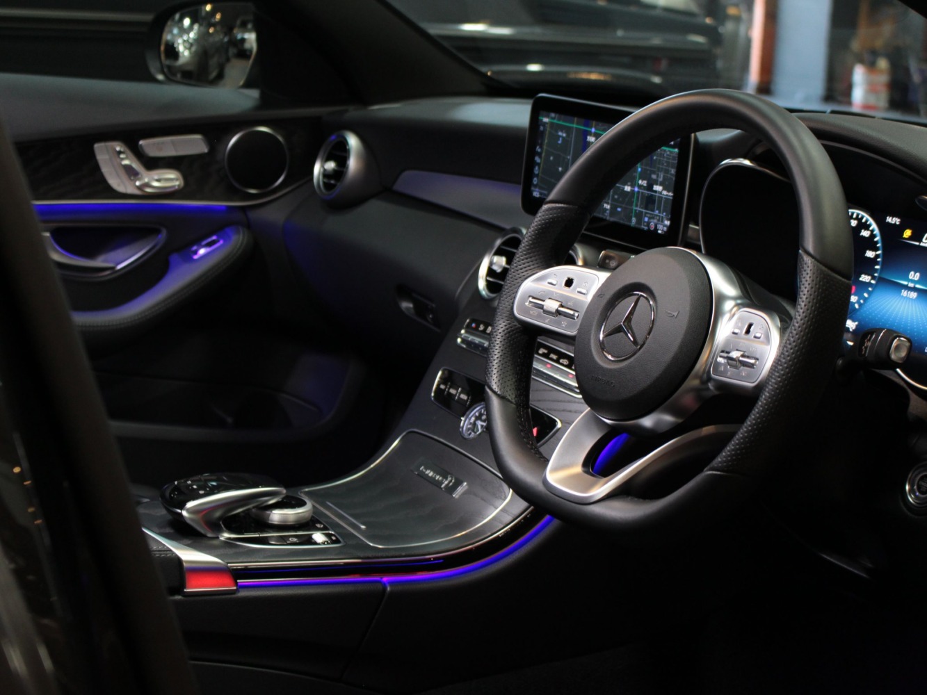 メルセデスベンツ　Ｃ２２０ｄローレウスエディション