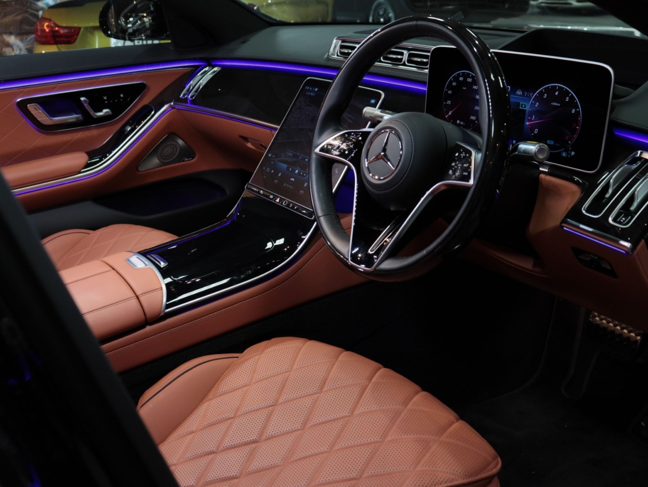 メルセデスベンツ　Ｓ５００　４マチック　ＡMＧライン