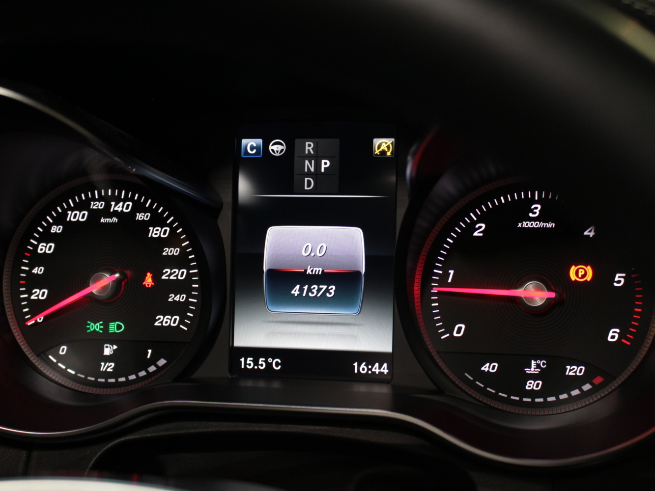 メルセデスベンツ　ＧＬＣ２２０ｄ　４マチックスポーツ　