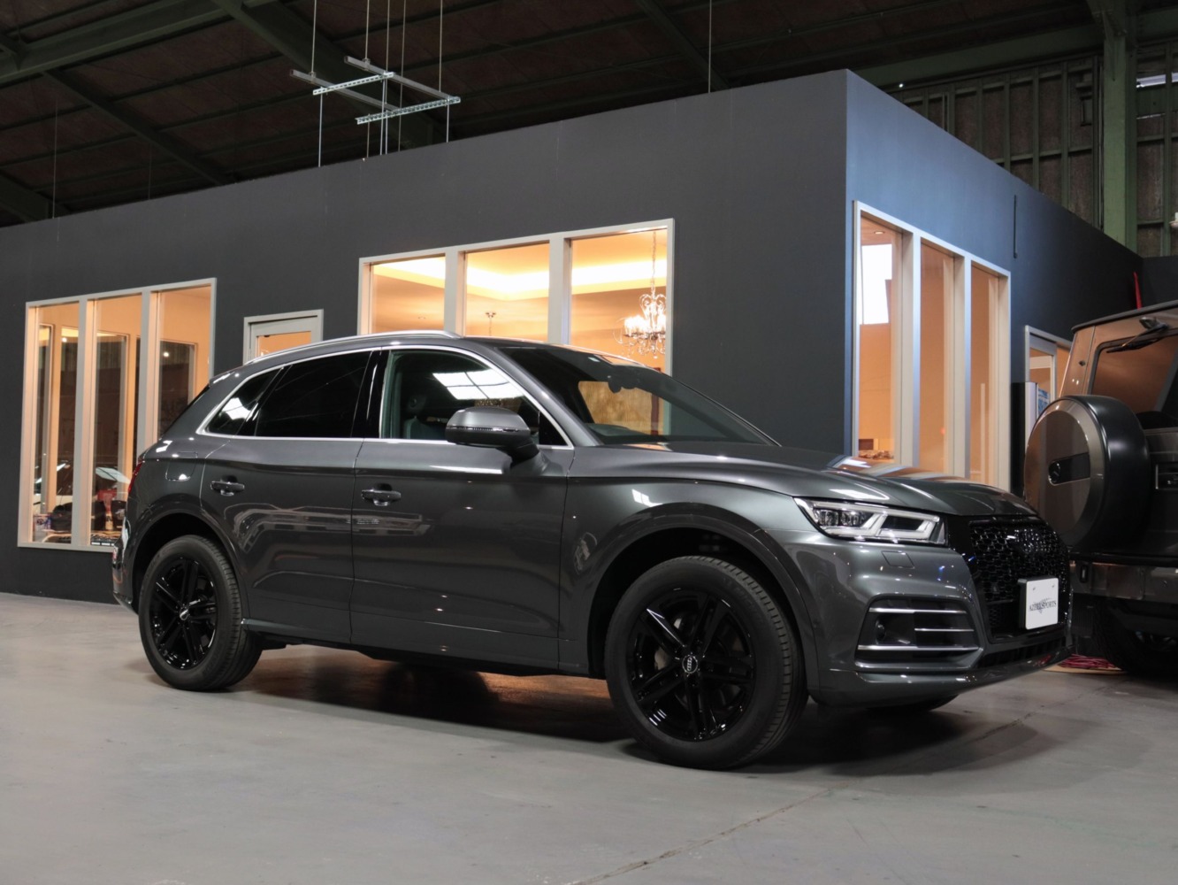 アウディ　Ｑ５　４０ＴＤＩ　スポーツ
