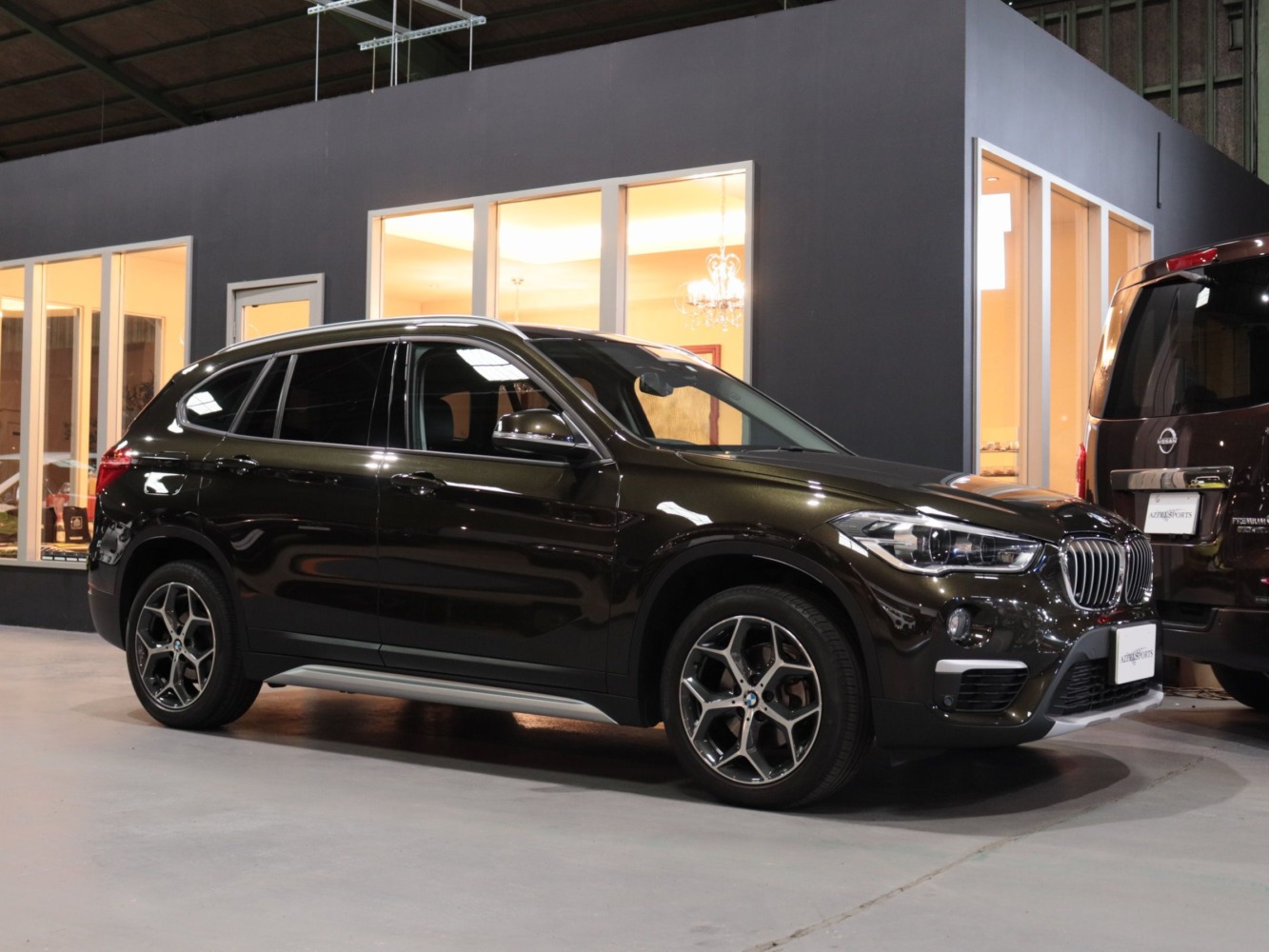 ＢＭＷ　Ｘ１　ｘＤｒｉｖｅ　１８ｄ　ｘライン