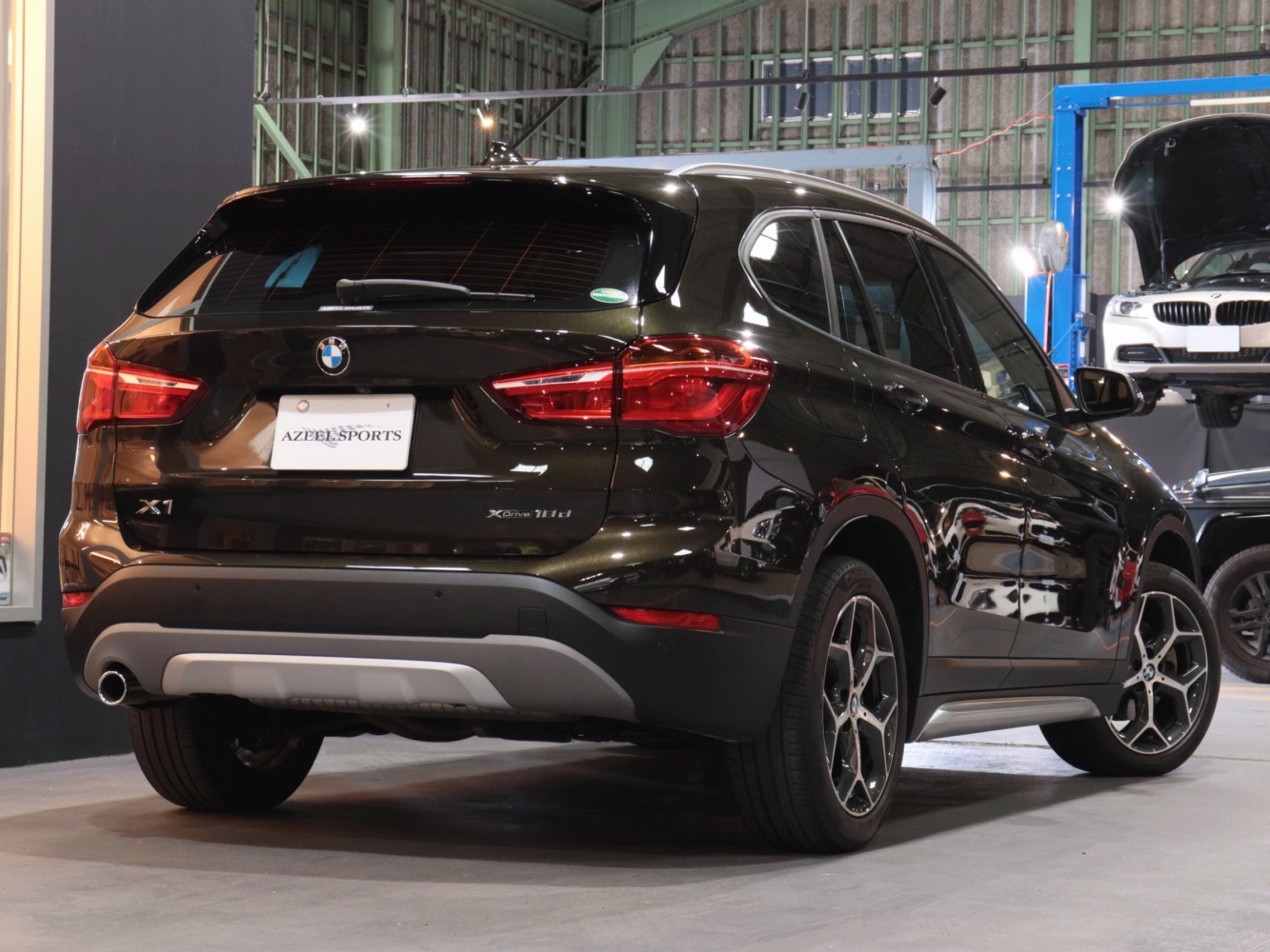 ＢＭＷ　Ｘ１　ｘＤｒｉｖｅ　１８ｄ　ｘライン