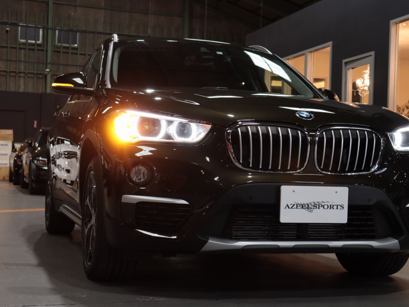 ＢＭＷ　Ｘ１　ｘＤｒｉｖｅ　１８ｄ　ｘライン