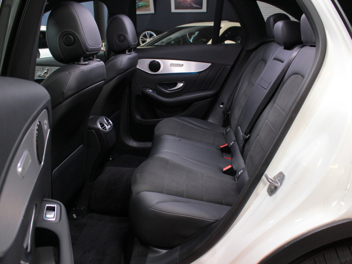 メルセデスベンツ　ＧＬＣ２２０ｄ　４マチックスポーツ　