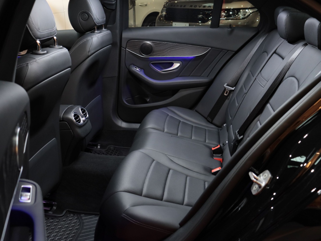 メルセデスベンツ　Ｃ２２０ｄ　ローレウスエディションスポーツプラスＰＫＧ
