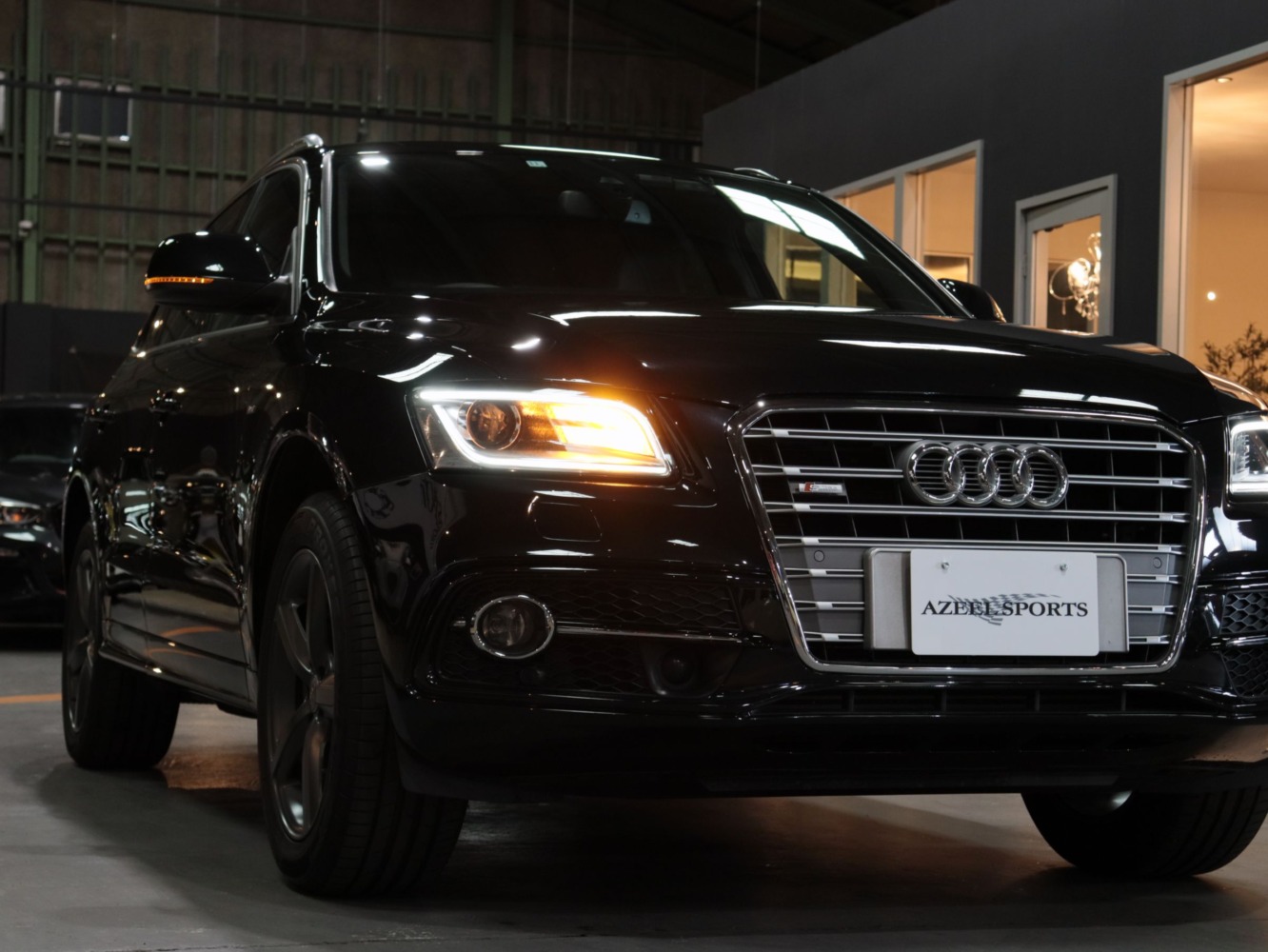 アウディ　Ｑ５　２．０ＴＦＳＩクワトロ　Ｓライン
