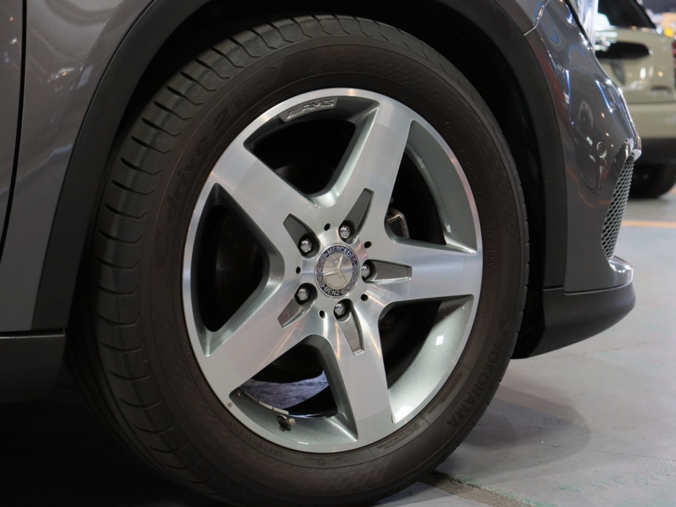 メルセデスベンツ　ＧＬＡ１８０スポーツ　