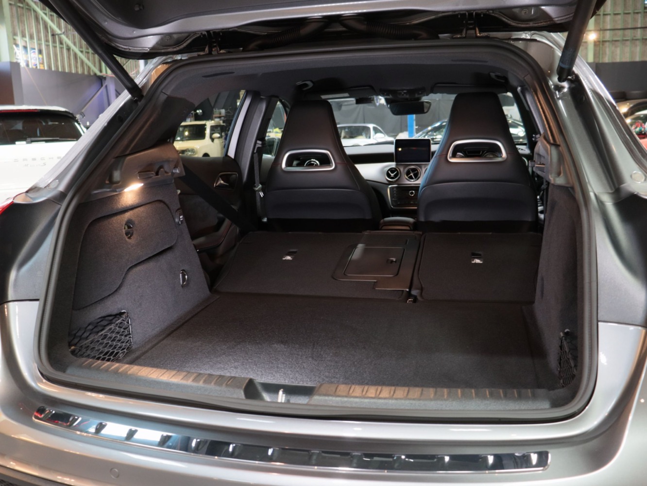 メルセデスベンツ　ＧＬＡ１８０スポーツ　