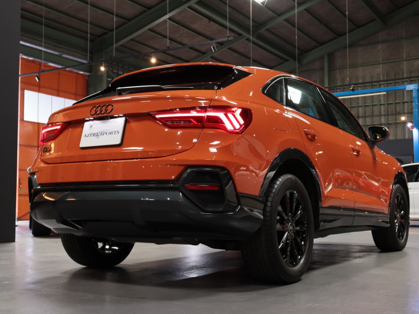 アウディ　Ｑ３スポーツバック　３５ＴＦＳＩ