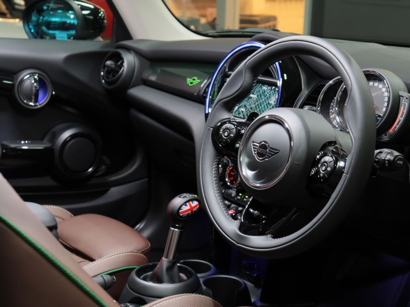 ＭＩＮＩ　クーパーＳＤ　６０イヤーズエディション