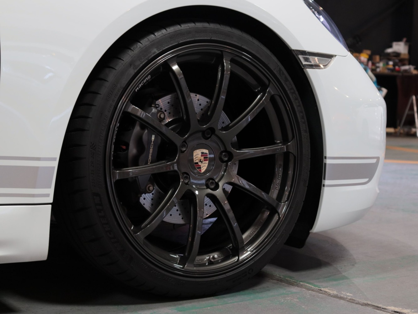 ポルシェ　７１８ケイマン　ＰＤＫ　