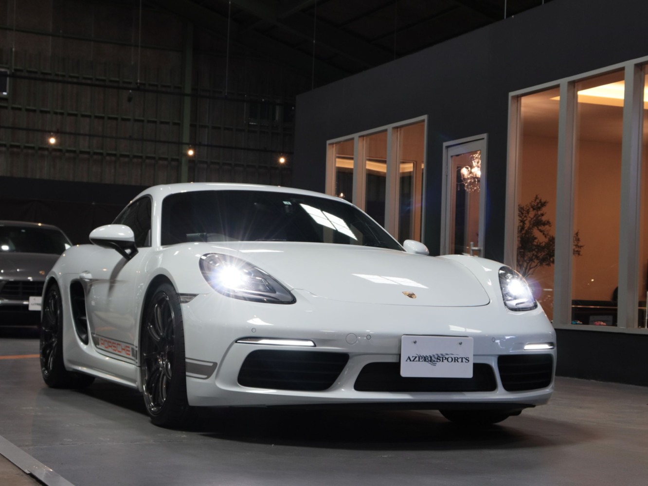 ポルシェ　７１８ケイマン　ＰＤＫ　