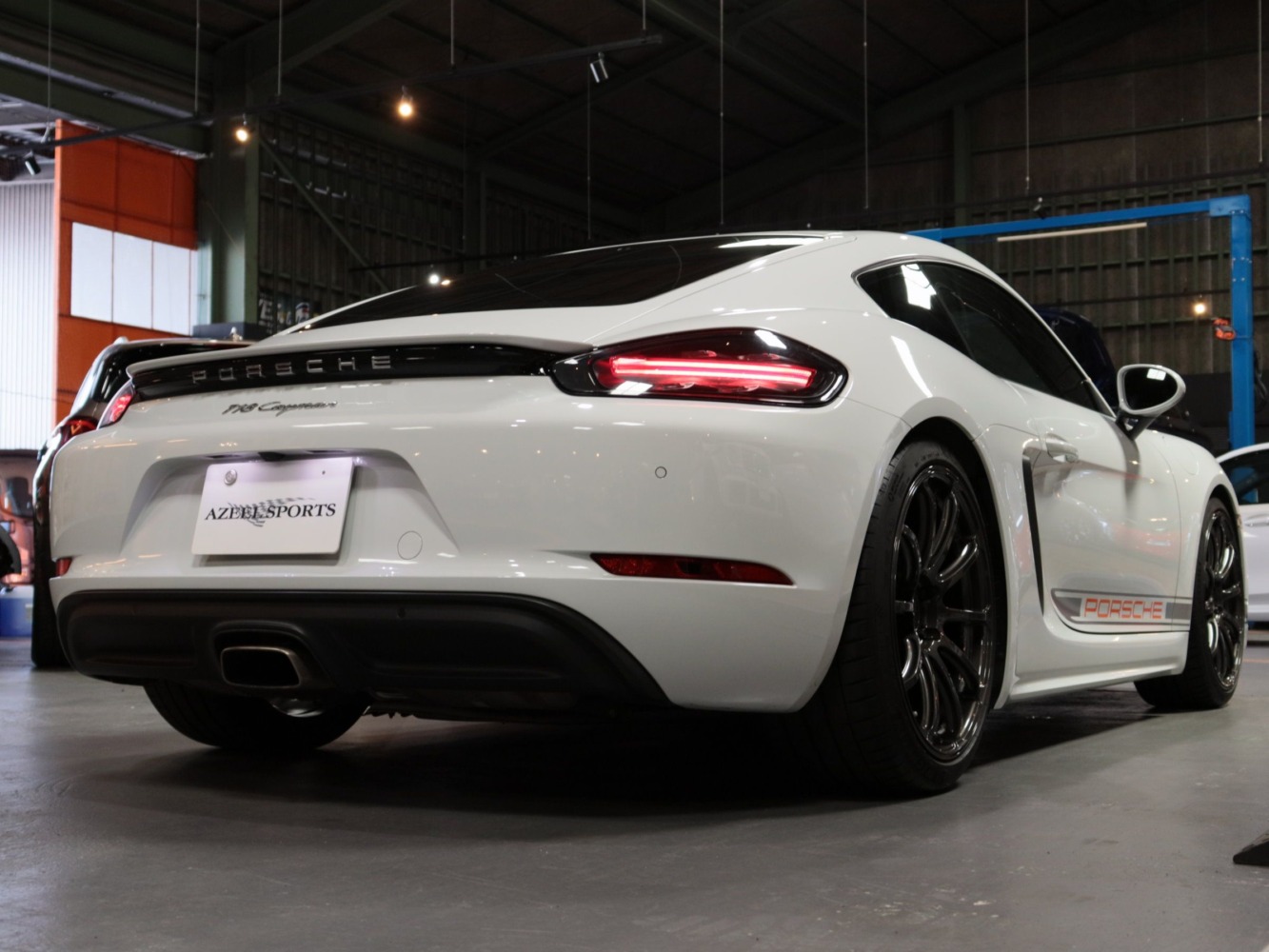 ポルシェ　７１８ケイマン　ＰＤＫ　