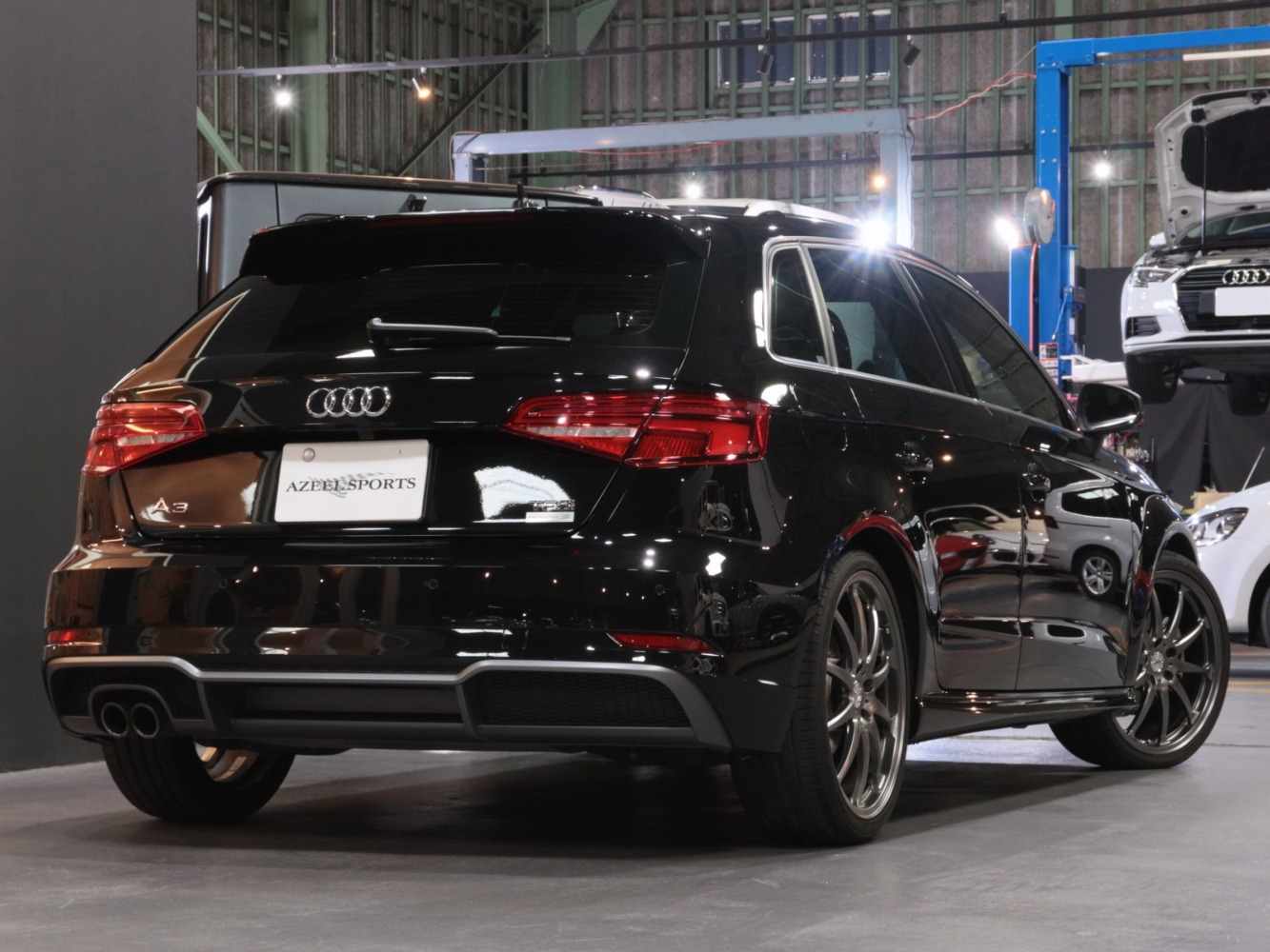 アウディ　Ａ３スポーツバック　１．４ＴＦＳＩ　Ｓラインパッケージ