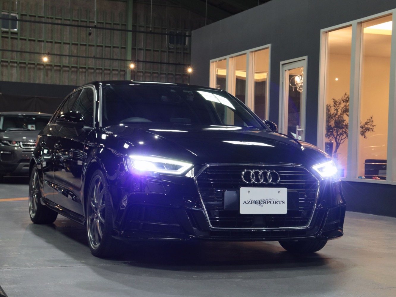 アウディ　Ａ３スポーツバック　１．４ＴＦＳＩ　Ｓラインパッケージ