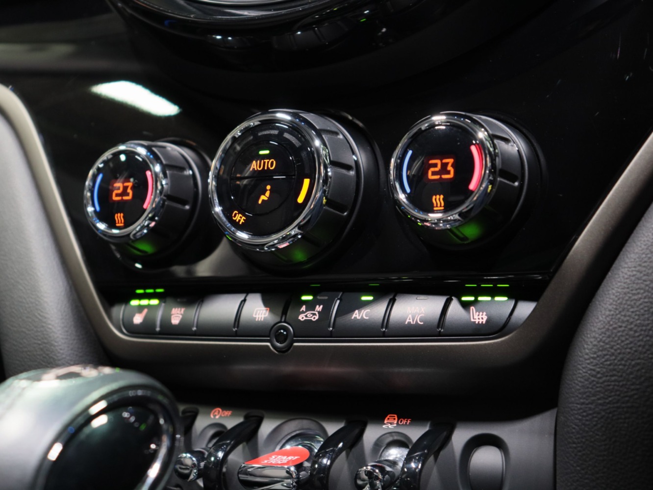 ＭＩNＩ　クロスオーバー　クーパーＤ