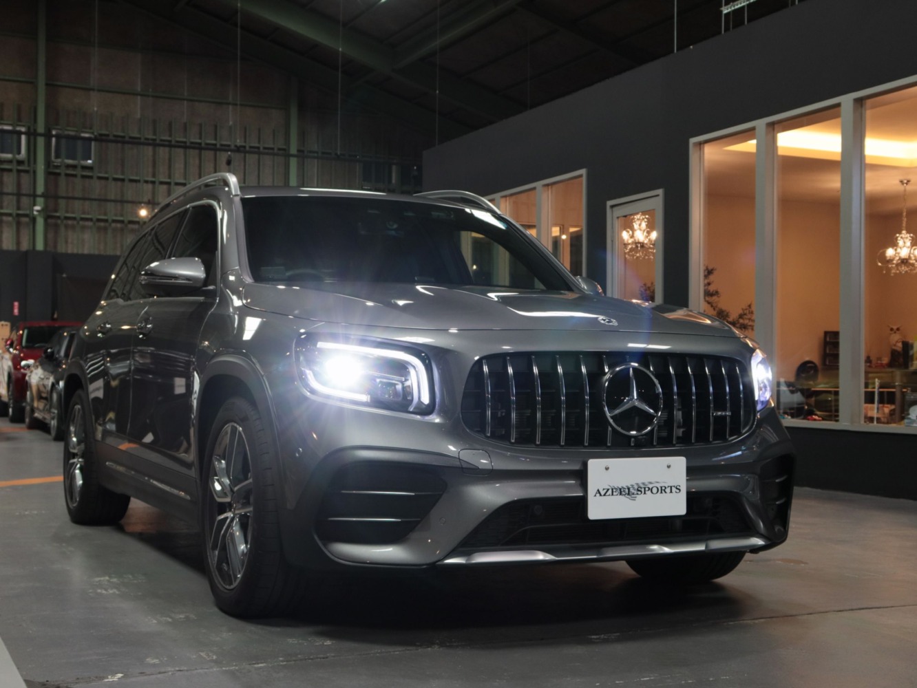 メルセデスＡＭＧ　ＧＬＢ３５　４マチック