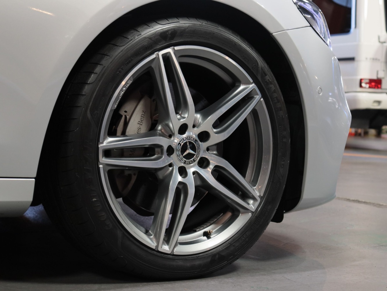 メルセデスベンツ　Ｅ２５０　アバンギャルド　スポーツ　