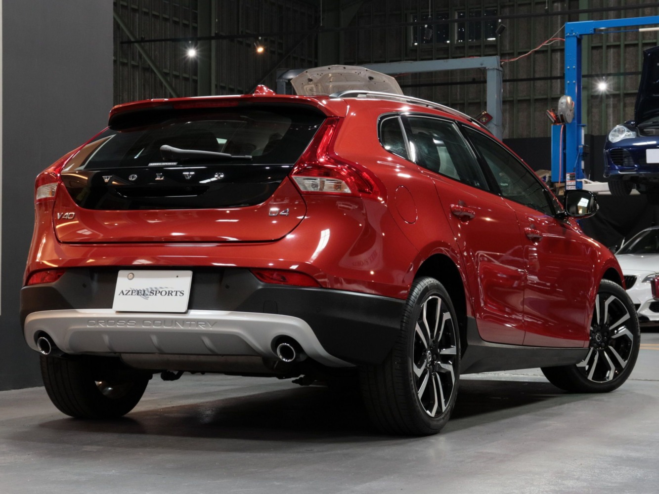 ボルボ　Ｖ４０クロスカントリー　Ｄ４　サマム