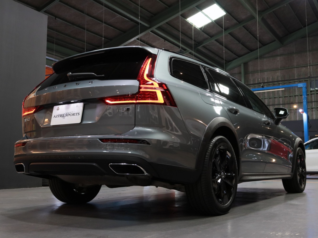 ボルボ　ＸＣ６０クロスカントリー　Ｔ５　ＡＷＤ