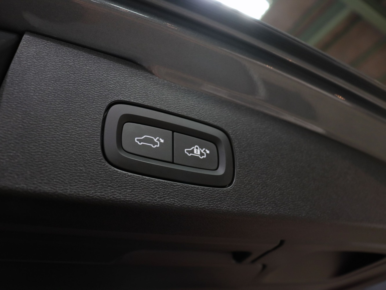 ボルボ　ＸＣ６０クロスカントリー　Ｔ５　ＡＷＤ