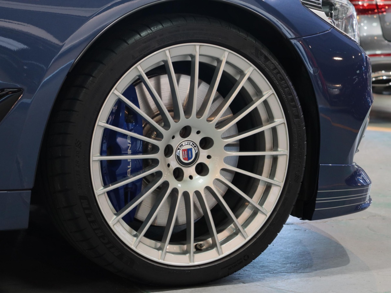 ＢＭＷアルピナ　Ｄ５Ｓ　リムジン　オールラッド